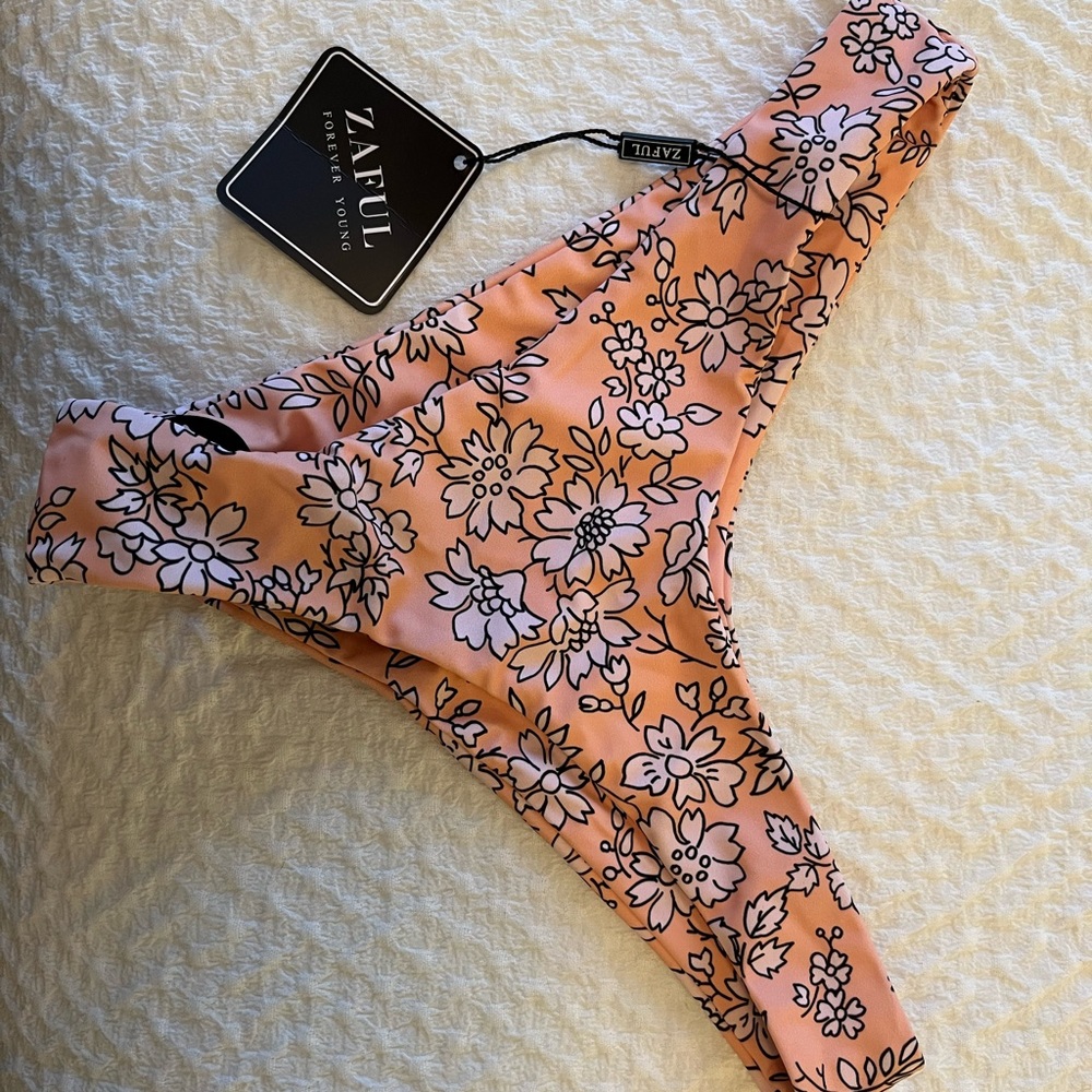 ZAFUL Women's Floral V-Wired Underwire High Leg Two Piece Bikini Set Swimsuit - Picture 6 of 13